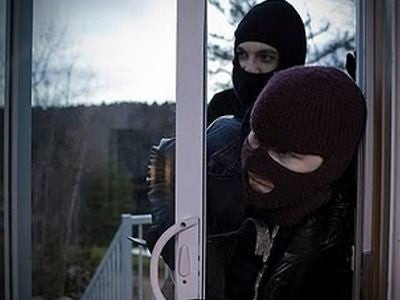 Πάτρα: Διαρρήκτης στα 81 – Έπαθαν πλάκα με την ηλικία του δράστη που είχε και βοηθούς!